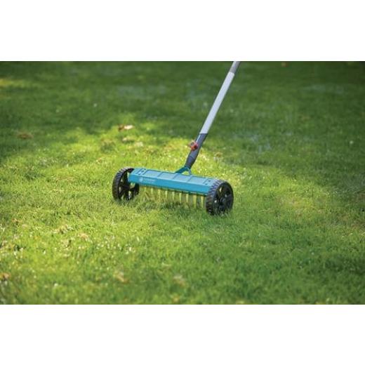 Vertikutierer Arbeits-B.32cm 11 Zinken GARDENA